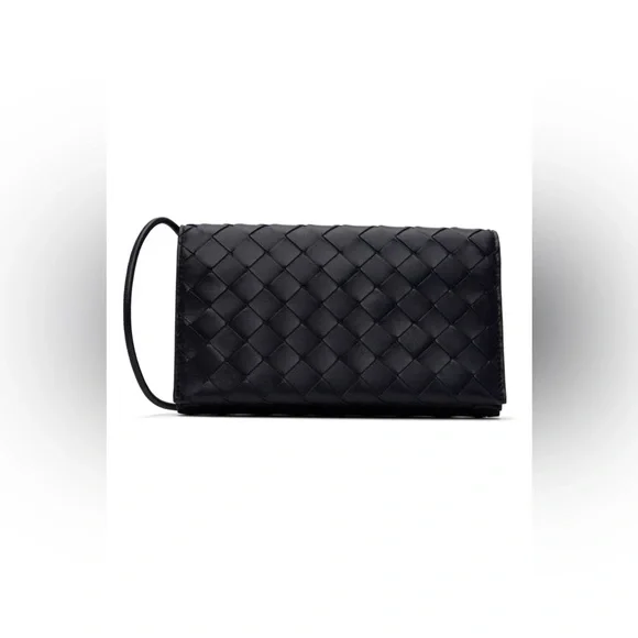 Bottega veneta wallet on a strap shoulder bag in black - Picture 1 of 12